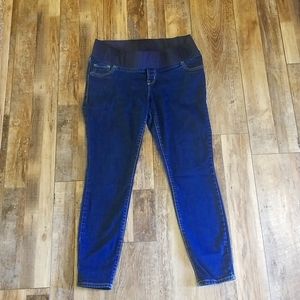 Old Navy Maternity Jeans